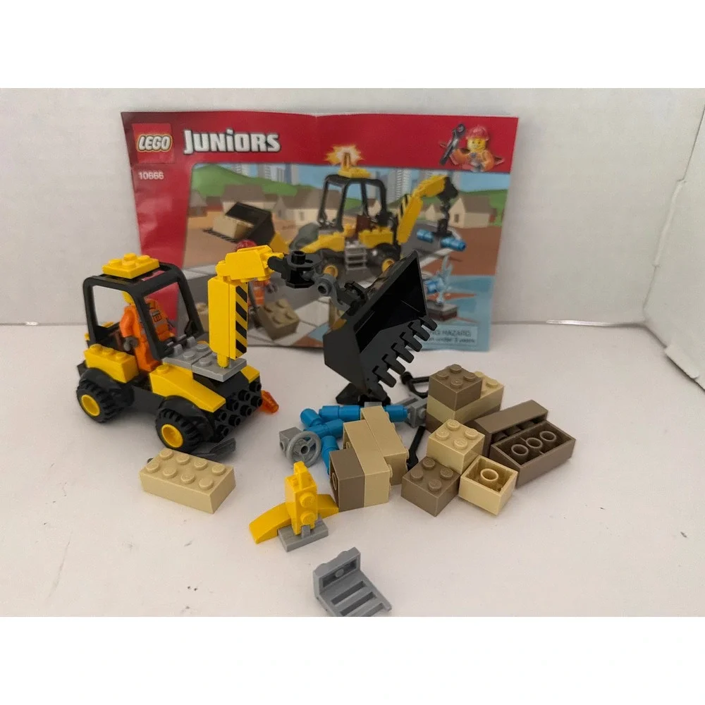 LEGO Juniors 10666 Digger Construction Set City Excavator Yellow Vehicle Manual